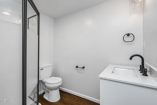 1007 Spring St Photo 1