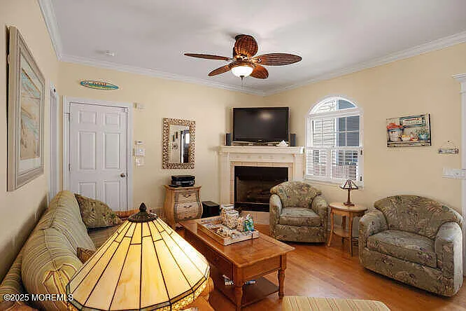3 bed, 2.5 bath, 1178 sqft, $4,750 — Photo 4