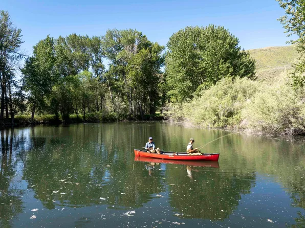 40 Fox Hollow Gulch Rd, Bellevue, ID 83313