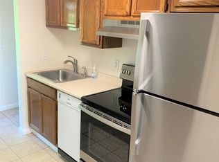 5 Ludlow St #2B, Worcester, MA 01603