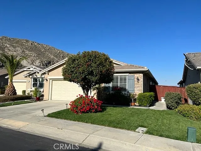 180 Lehman Way — Photo 1