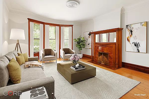1st image of 335 W 87th St #3