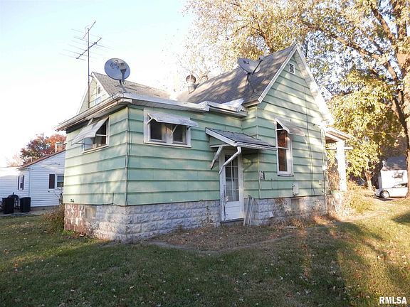 5th image of 1078 Huber Ave