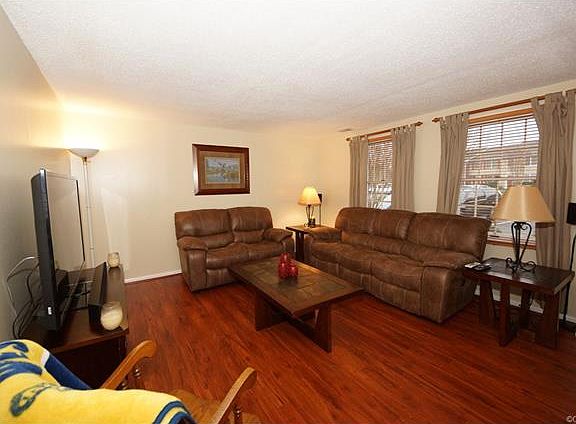 4th image of 9456 Tracey Lynne Cir #9456