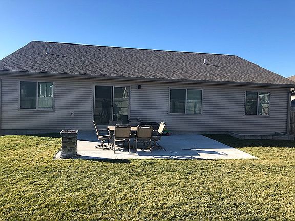 4th image of 9720 S 72nd St