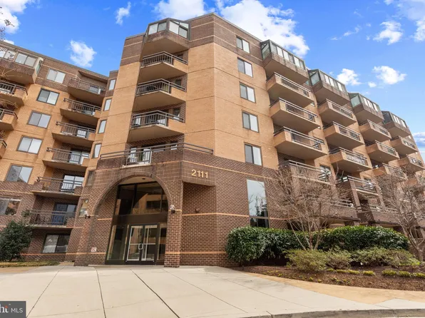 2111 Wisconsin Ave NW APT 316, Washington, DC 20007