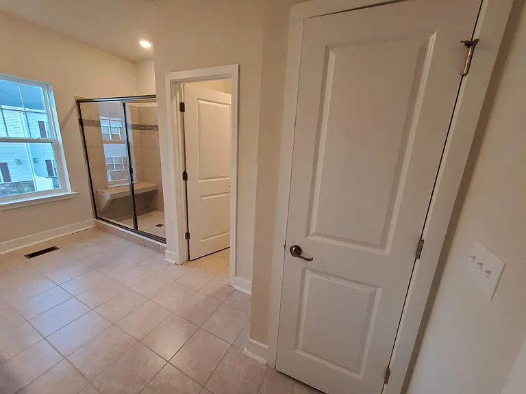 51 Gerhard Pl — Photo 10