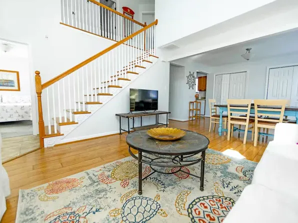 311 Atlantic Ave #Id1533635p, Hampton, VA 23664