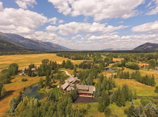 4655 Willowbrook Ln, Wilson, WY 83014