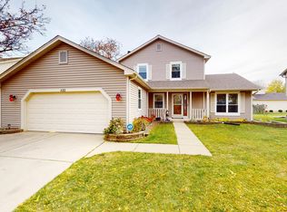 835 N Dexter Ln, Hoffman Estates, IL 60169