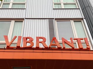 Vibrant Apartments, Portland, OR 97209