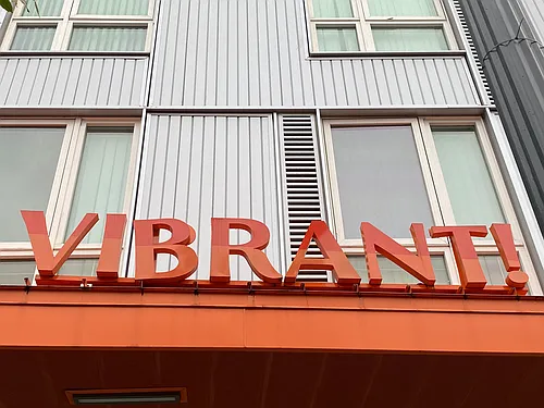 Vibrant Apartments Photo 1
