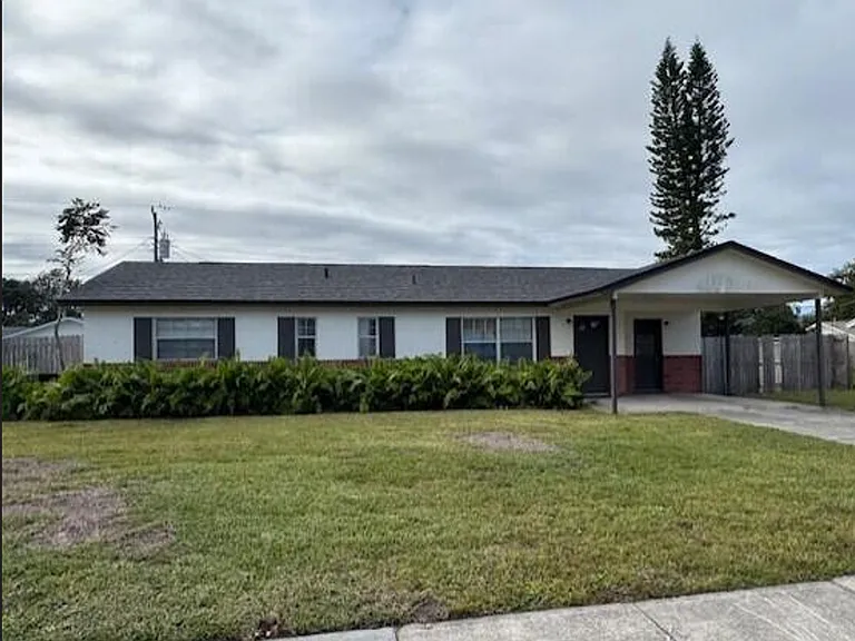 4840 Volusia Ave — Photo 1