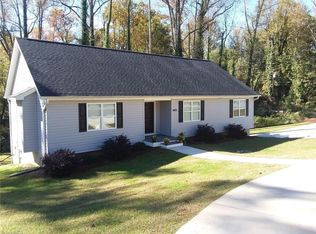 4455 Chebar Dr, Pfafftown, NC 27040