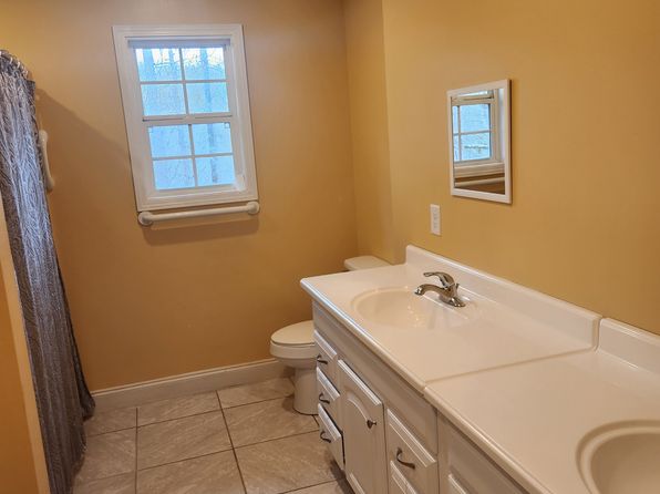 223 Varnes Ln, Lakemont, GA 30552
