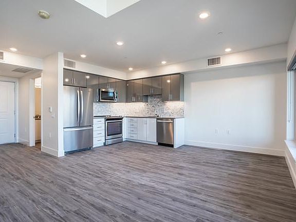 5th image of 1716 N Main St #3d1f7fcc5