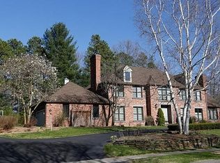 79 Ashford Rd, Longmeadow, MA 01106