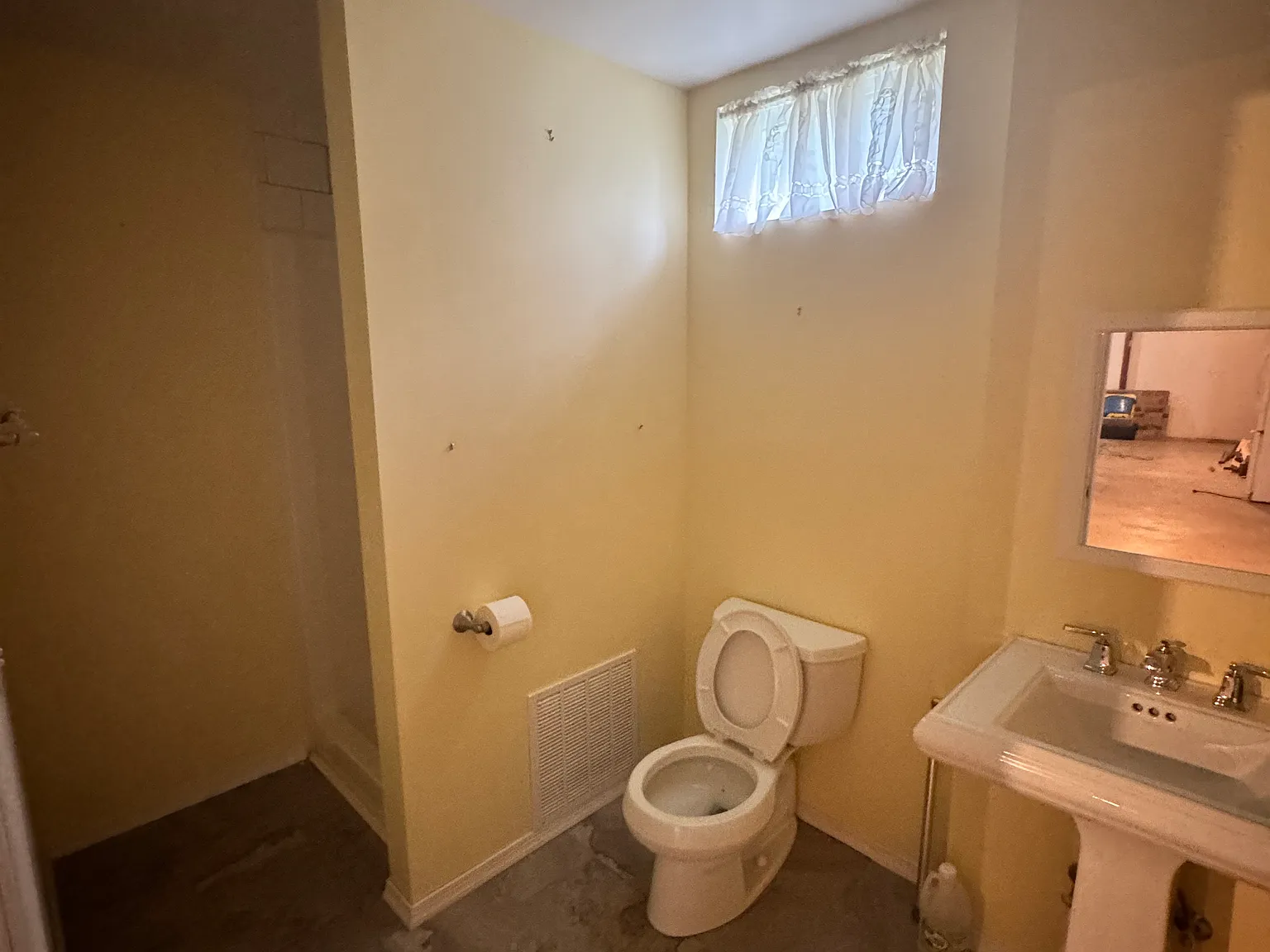 1 bed, 1378 sqft, $900 — Photo 3
