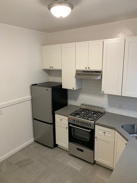 1st image of 1270 Pine St APT 20