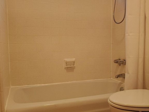 5th image of 11964 Kiowa Ave APT 4