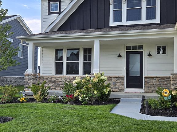 2nd image of 228 Oakhurst Way