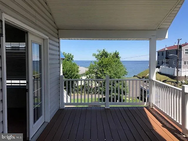 4 bed, 3.5 bath, 3300 sqft, $3,500 — Photo 3