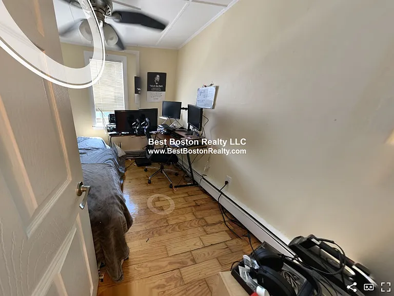 41A Cross St #A — Photo 4