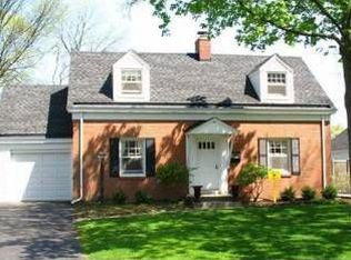 1129 Butternut Ln, Northbrook, IL
