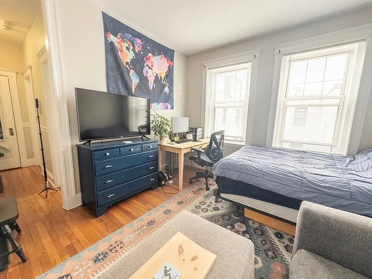 1572 Commonwealth Ave #12 — Photo 2