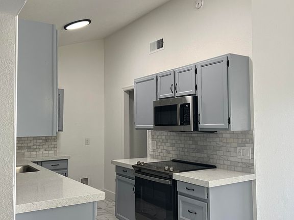 5th image of 4520 W KRISTAL Drive