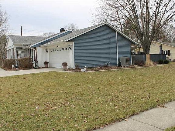 4th image of 1002 Woodpointe Dr