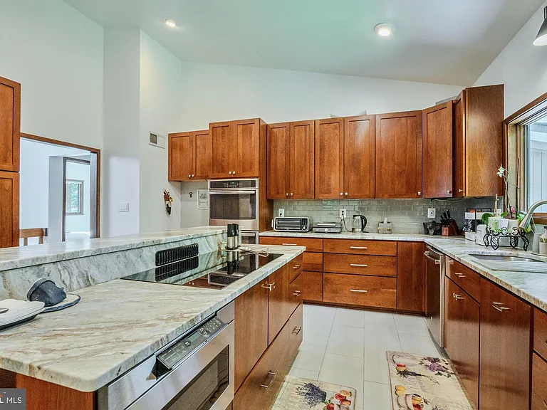 10808 Nicholsridge Rd — Photo 17