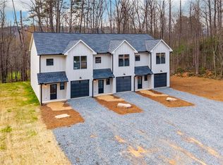 200 Back Pine Way #A, Ellijay, GA 30540