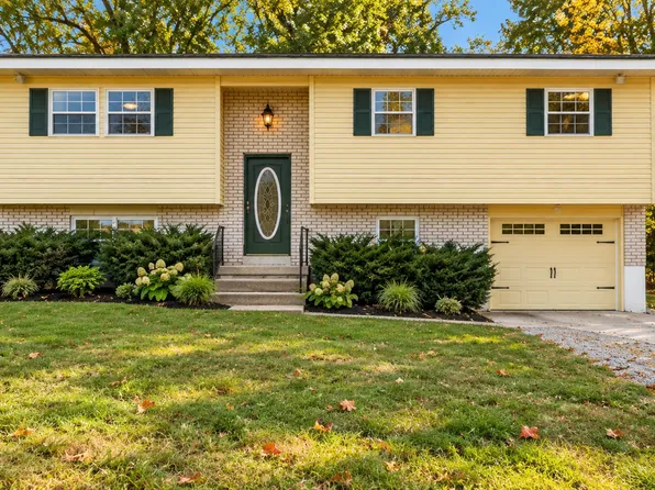 402 E Clouse Street, Mountain Grove, MO 65711