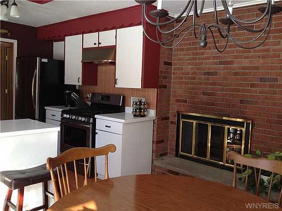 5th image of 114 Woodview Dr