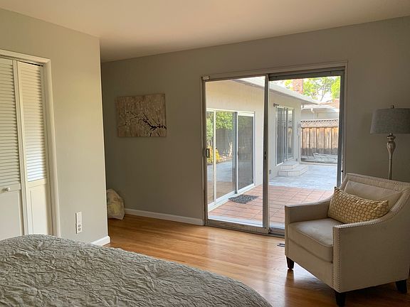 3rd image of 1546 Petersen Ave