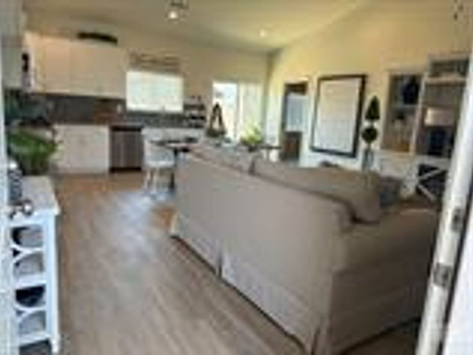 2nd image of 8611 Grandy St #A211ae0db