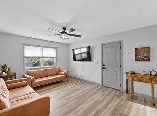 203 3rd St SE #2B, Altoona, IA 50009