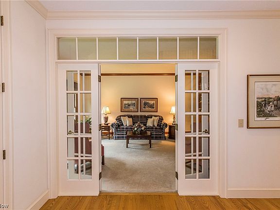 5th image of 7065 Bridlewood Dr