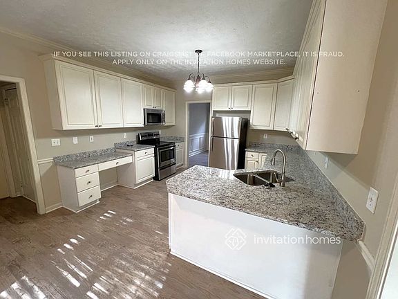 4th image of 3111 Scenic Brook Dr SW