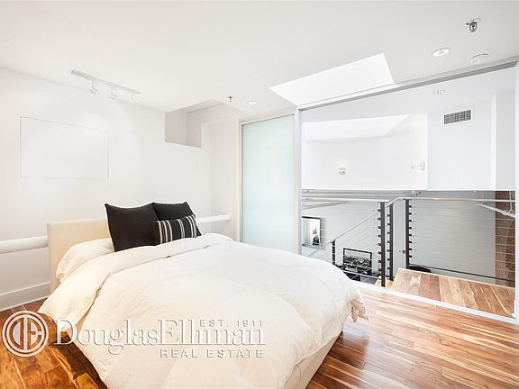 4th image of 514 Broadway APT 6G
