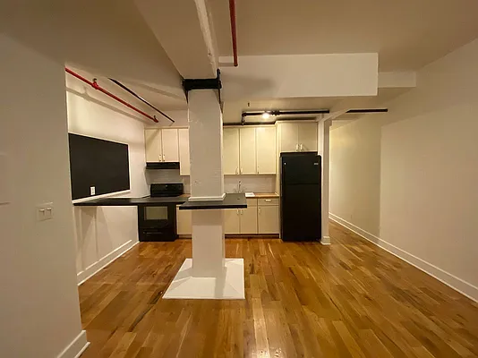 Rented by Dream Space Realty | media 8