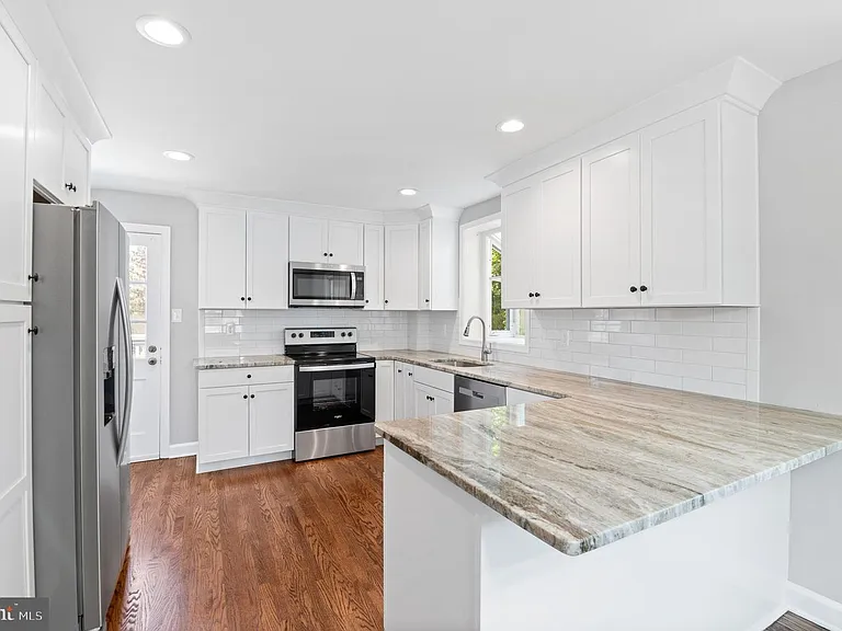 3731 School Ln — Photo 13