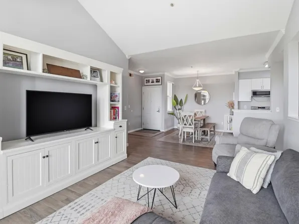 1982 W Bayshore Rd APT 237, East Palo Alto, CA 94303