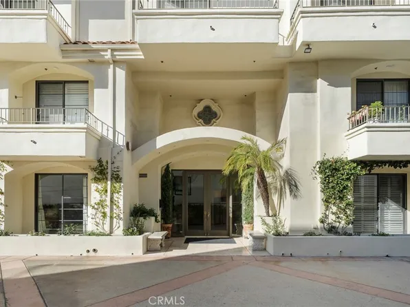 453 S Barrington Ave, Los Angeles, CA 90049