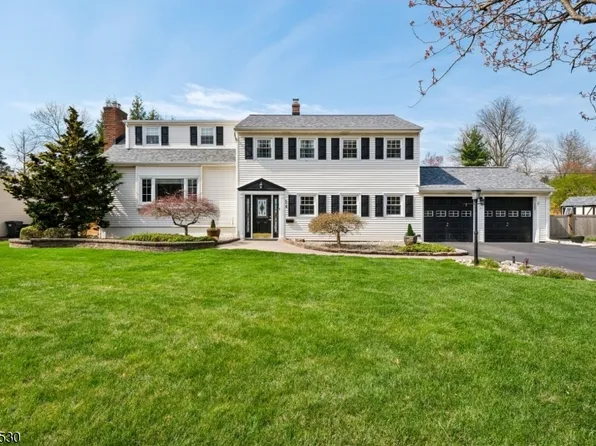 24 Regent Pl, Berkeley Heights Twp., NJ 07922