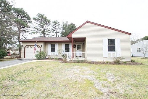 2nd image of 7 Brooklane Ct #60