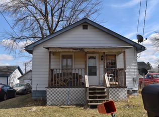 16 16th St N, Springfield, MI 49037