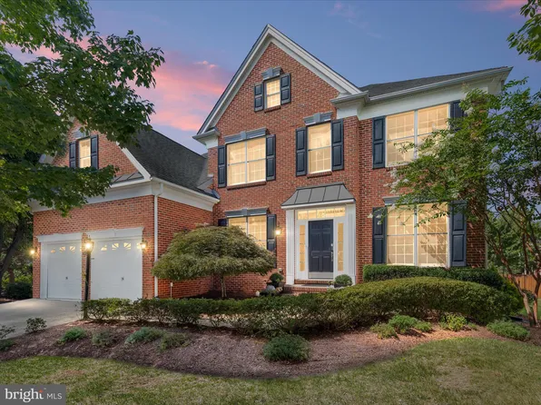 15466 Arnold Palmer Dr, Haymarket, VA 20169