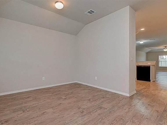 3rd image of 20927 Twining Rose Ln